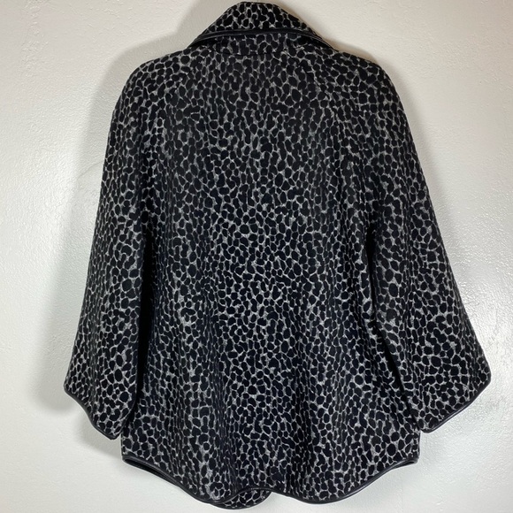 Chico's Black and Gray Patterned Jacket - Picture 4 of 16